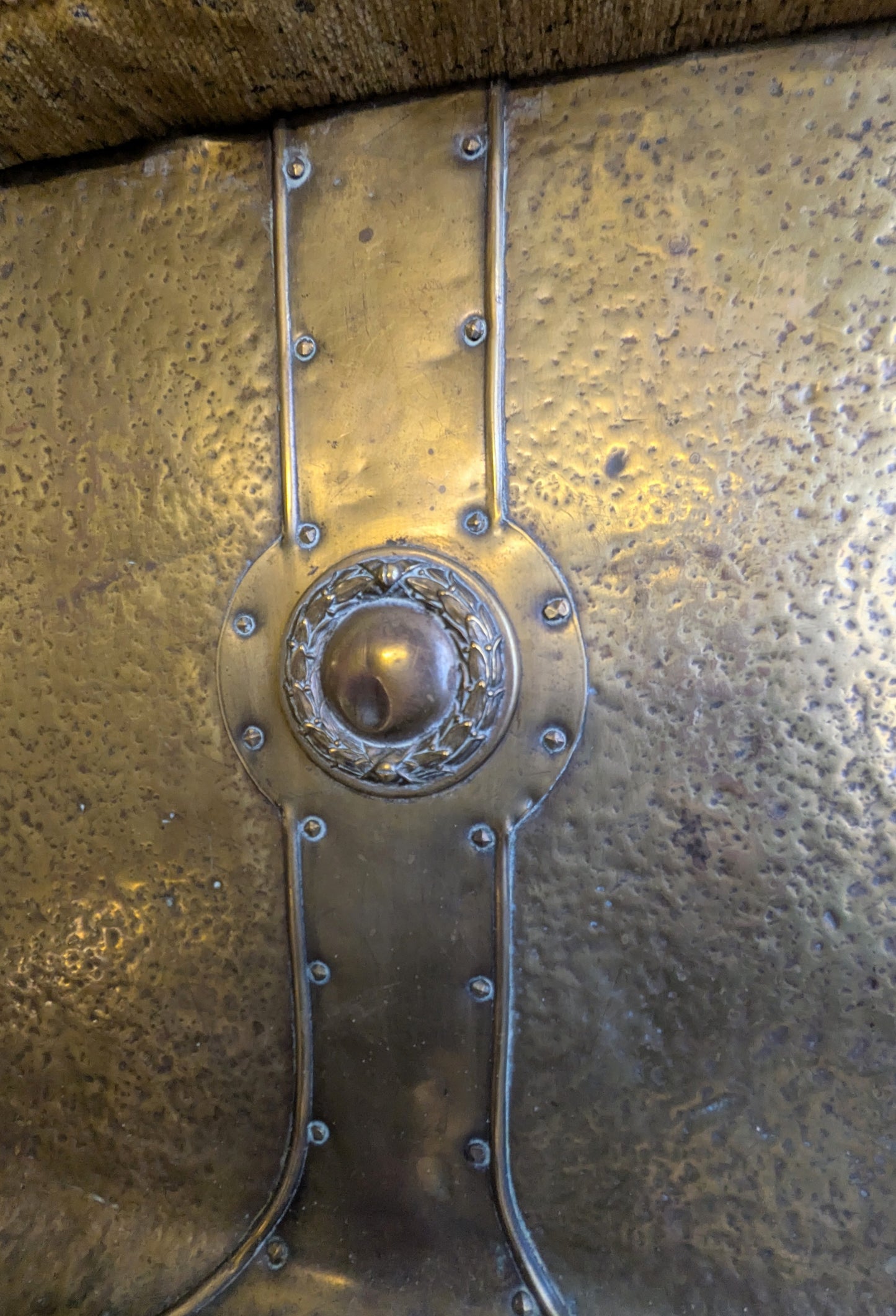 Antique Edwardian Arts & Crafts Art Nouveau Brass Coal Purdonium Fireside Stool