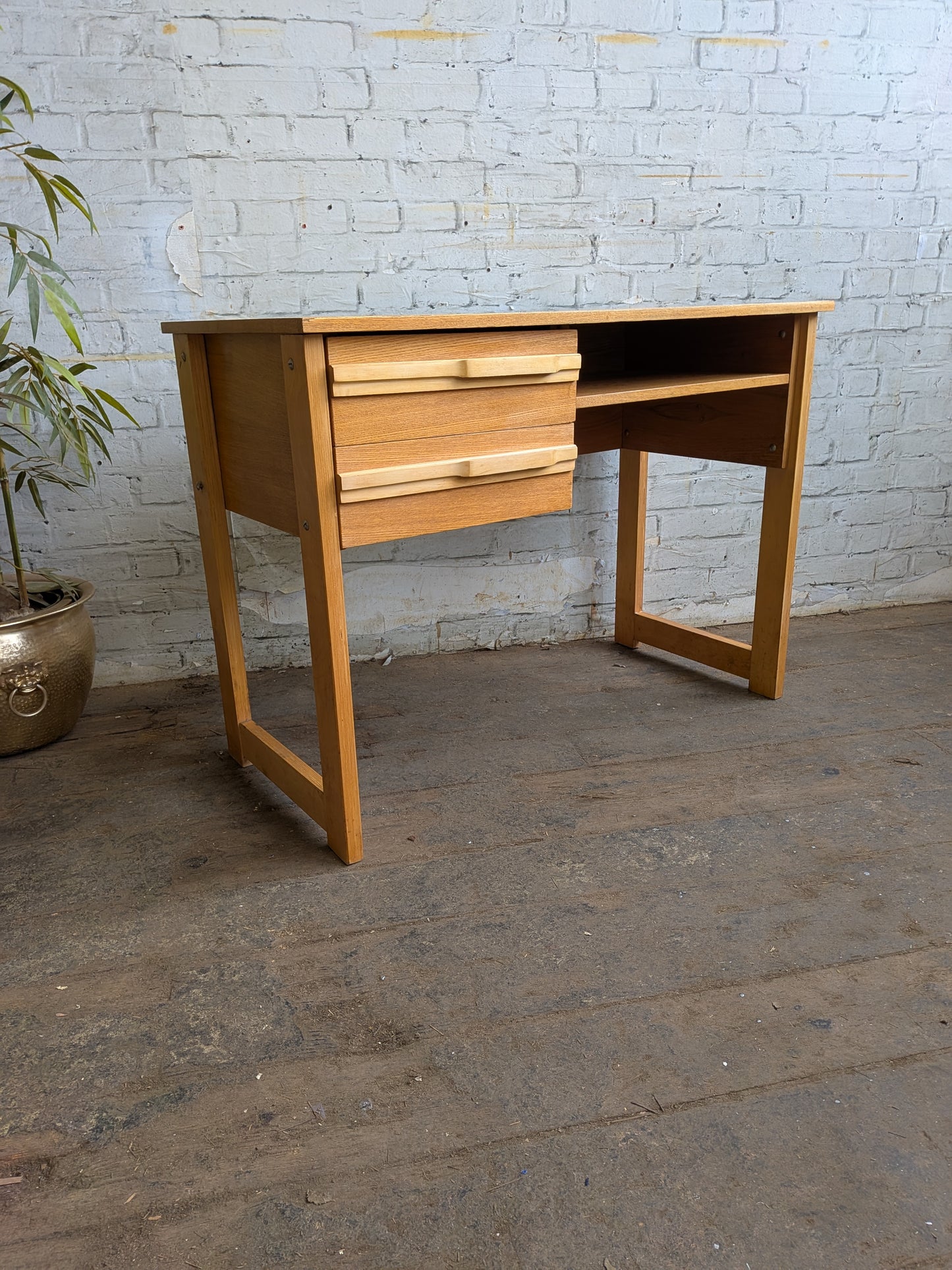 Vintage 70s Retro Mid Century Modern 2 Drawer Work Desk Dressing Vanity Table